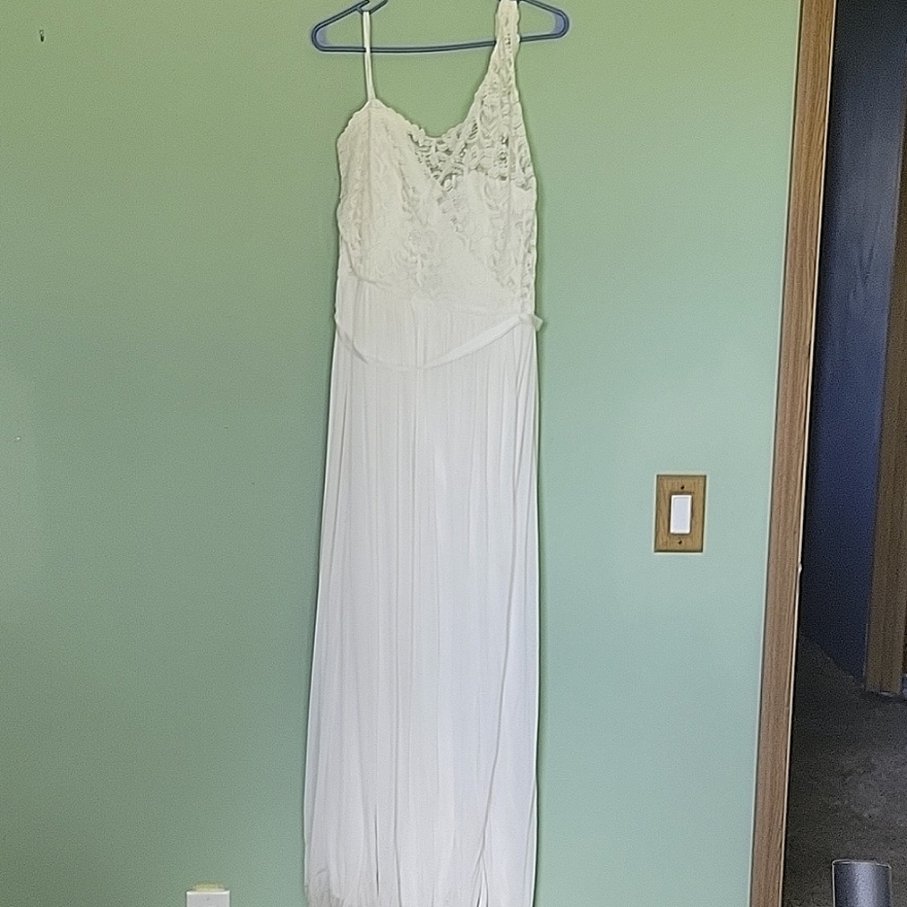Formal/Prom/Wedding/or Bridesmaid dress